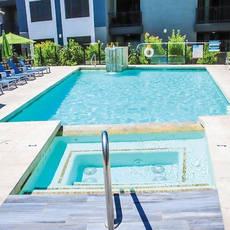 Luxury Mountain View 2Br With Balcony Located In Scottsdale Exterior photo