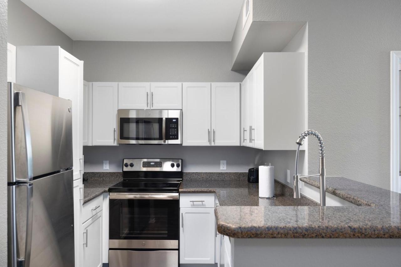 Luxury Mountain View 2Br With Balcony Located In Scottsdale Exterior photo
