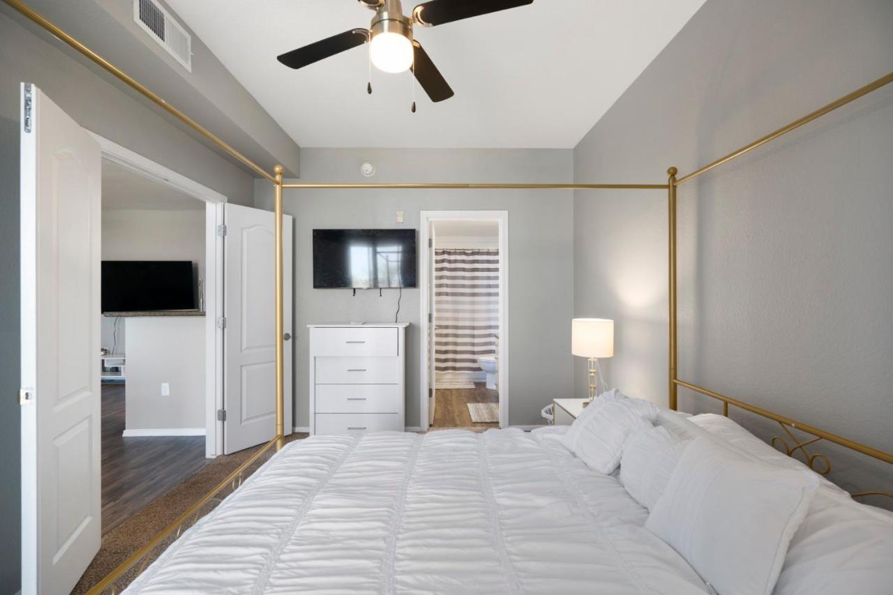 Luxury Mountain View 2Br With Balcony Located In Scottsdale Exterior photo