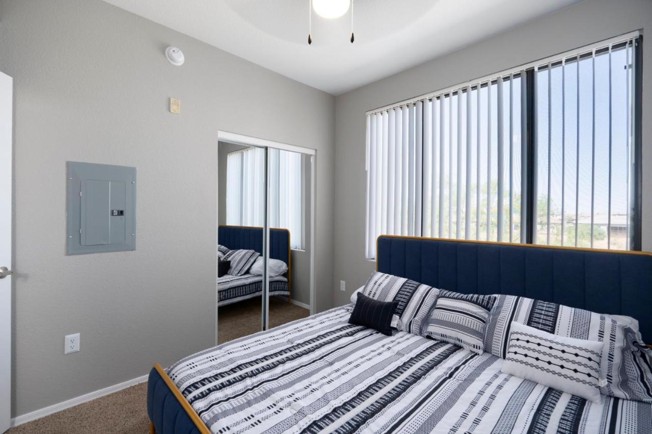 Luxury Mountain View 2Br With Balcony Located In Scottsdale Exterior photo